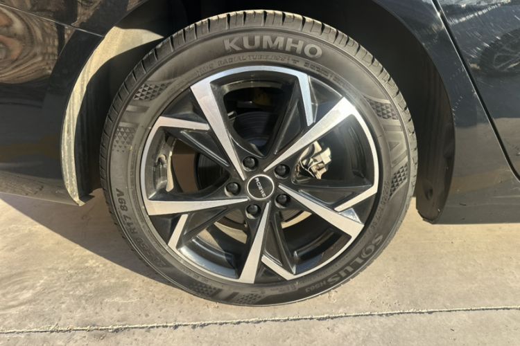 Used Roewe i5 2023 1.5L CVT Flagship Edition
