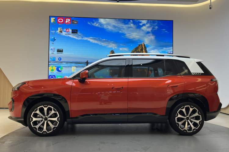 Used AION V 2024 Aion Tyrannosaurus 650 LiDAR Edition