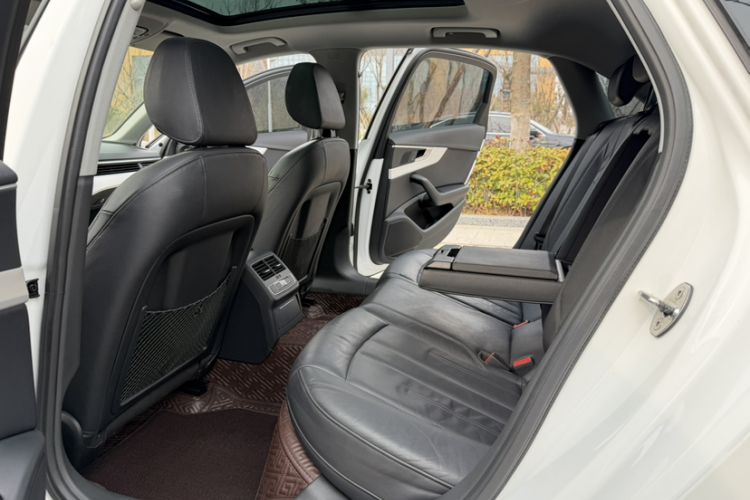 Used Audi A4L 2019 40 TFSI Fashion Version China V
