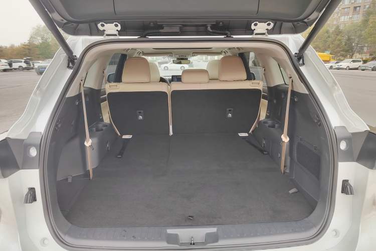 Used Toyota Highlander 2022 Dual-Engine 2.5L Four-Wheel Drive Prestige Version 7 Seats
