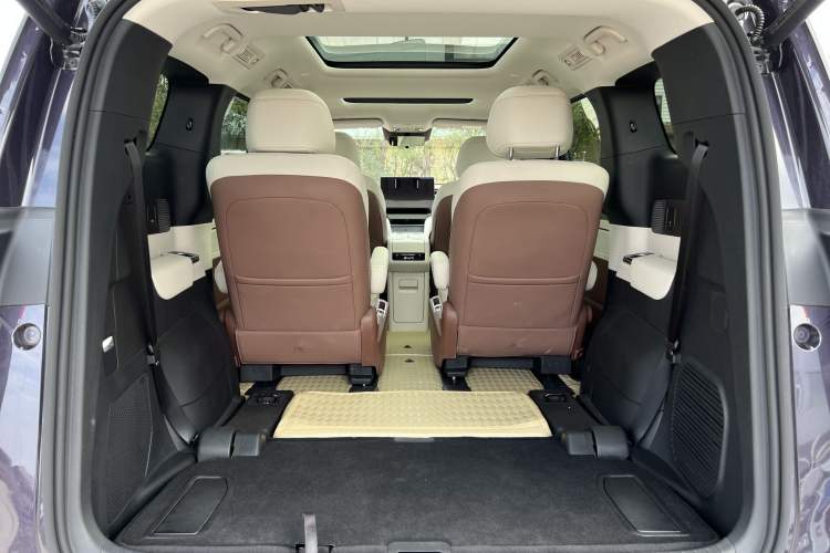 Used BYD Xia 2025 DM-i 1.5T 100km Leading Model
