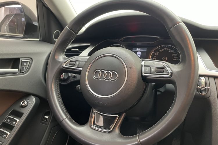 Used Audi A4 2014 40 TFSI allroad quattro plus version