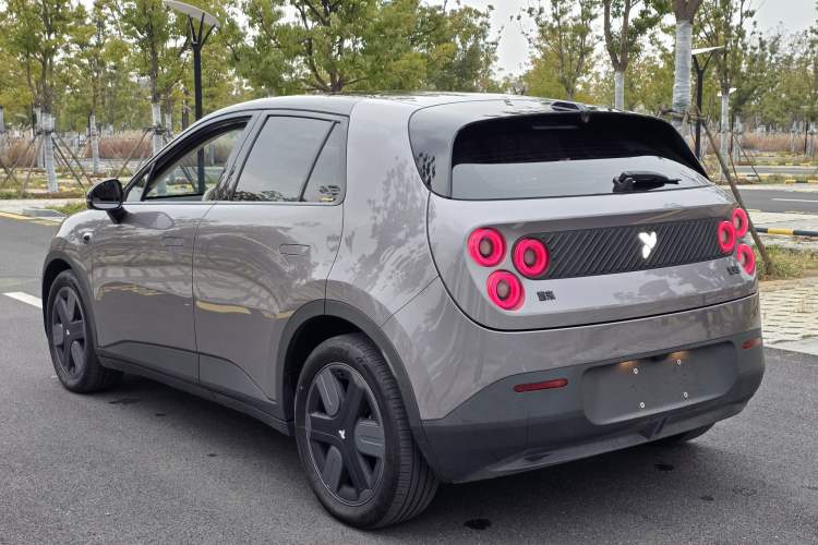 Used firefly firefly 2025 Free Edition