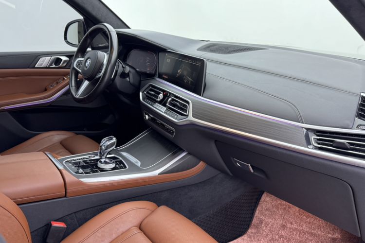 Used BMW X7 2022 xDrive40i Luxury M Sport Package
