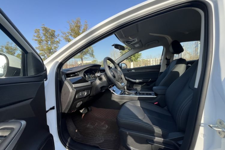 Used Chery Arrizo 5 2025 Excellence Version 1.5L CVT Fashionable Edition
