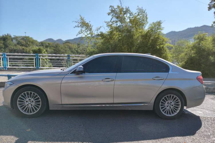 Used BMW 3 Series 2016 320Li Luxury Design Package
