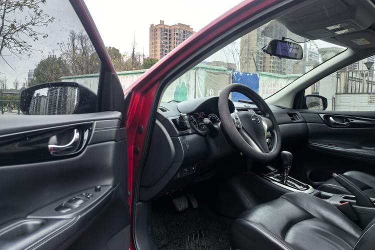 Used Nissan Tiida 2016 1.6L CVT Cool Dynamic Edition