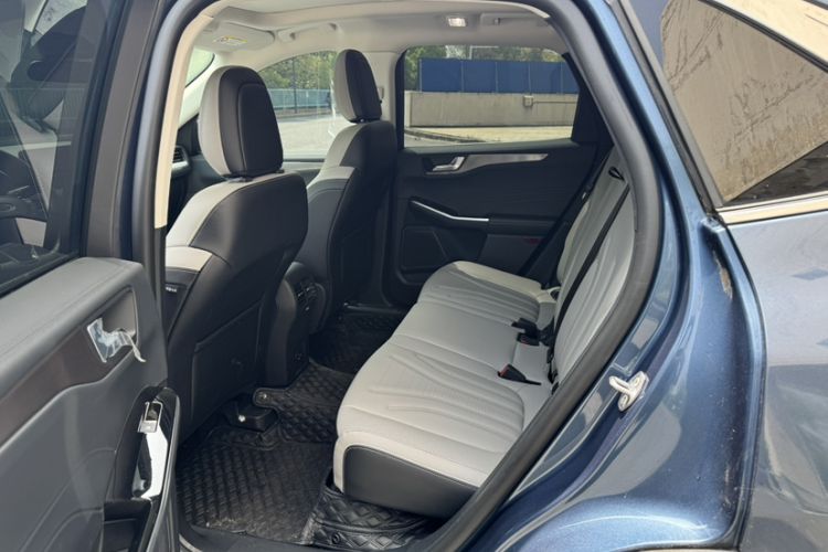 Used Ford Escape 2020 EcoBoost 245 Two-Wheel-Drive Titanium Edition Interior 1