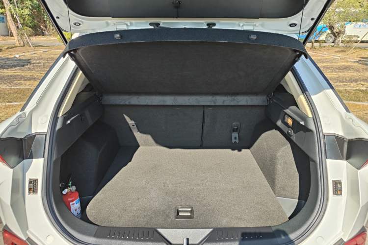 Used Bestune T77 2020 PRO 280 TID Automatic Luxury Model Interior 9