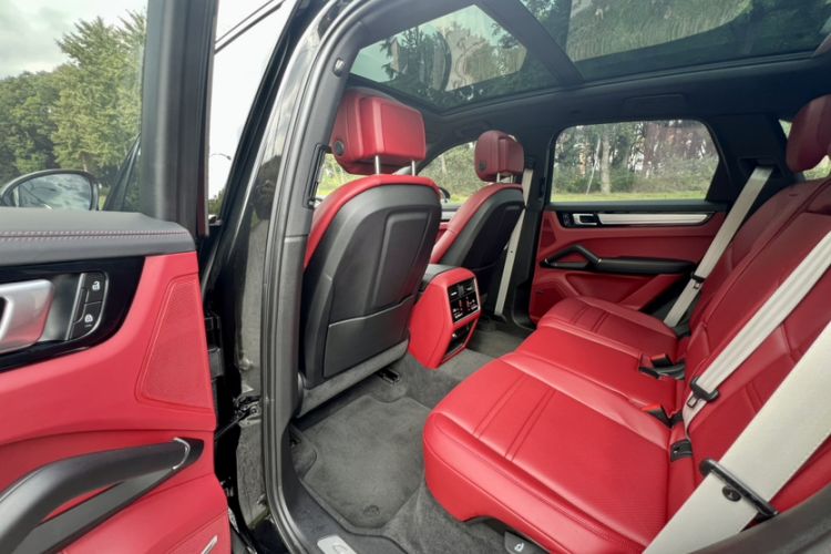 Used Porsche Cayenne 2023 Cayenne 3.0T Platinum Edition
