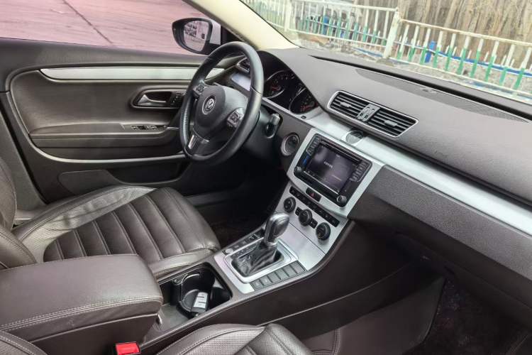 Used Volkswagen FAW-Volkswagen CC 2016 1.8TSI Luxury Model
