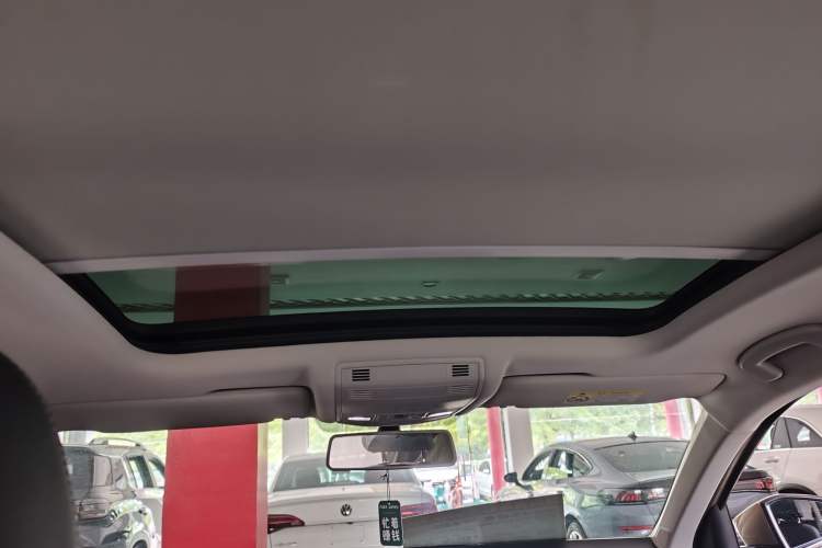 Used Volkswagen T-ROC 2020 280TSI DSG Two-Wheel Drive Comfort Version