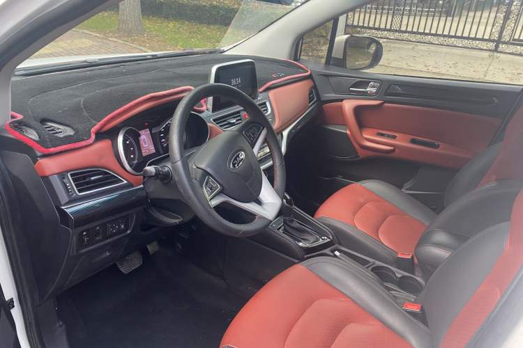 Used JAC Refine S3 2017 1.6L CVT Luxury Smart Model
