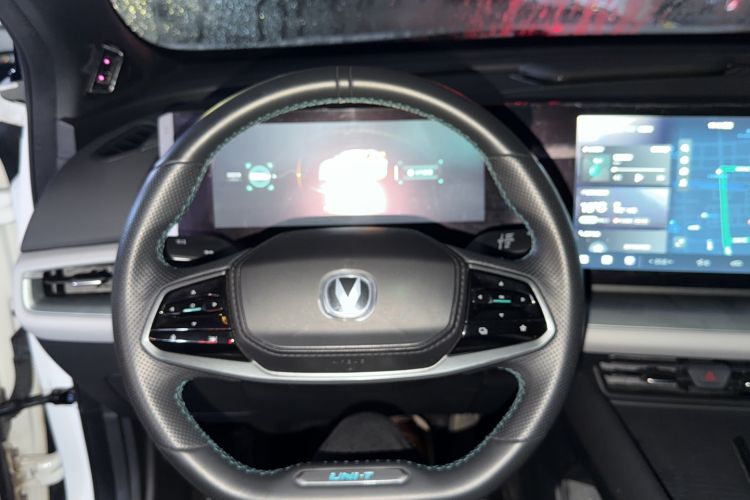 Used CHANGAN UNI-T 2023 Second-Generation 1.5T Prestige Model Steering Wheel