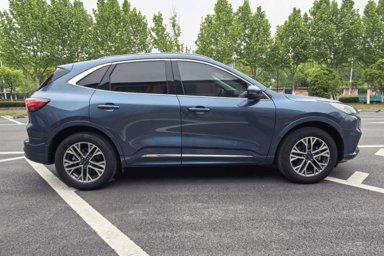 Used Ford Escape 2020 EcoBoost 245 Two-Wheel Drive Smart & Enjoyment Model Exterior 4