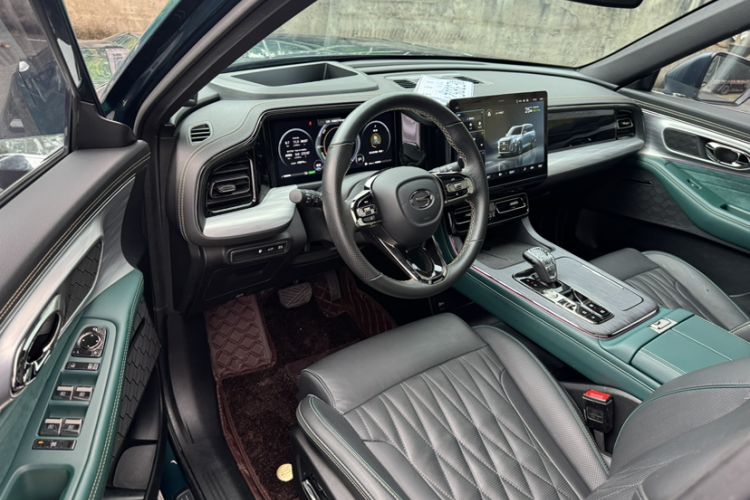 Used GAC Trumpchi GS8 2022 Double-Energy Series 2.0TM Two-Wheel Drive Prestige Edition (6 Seats)
