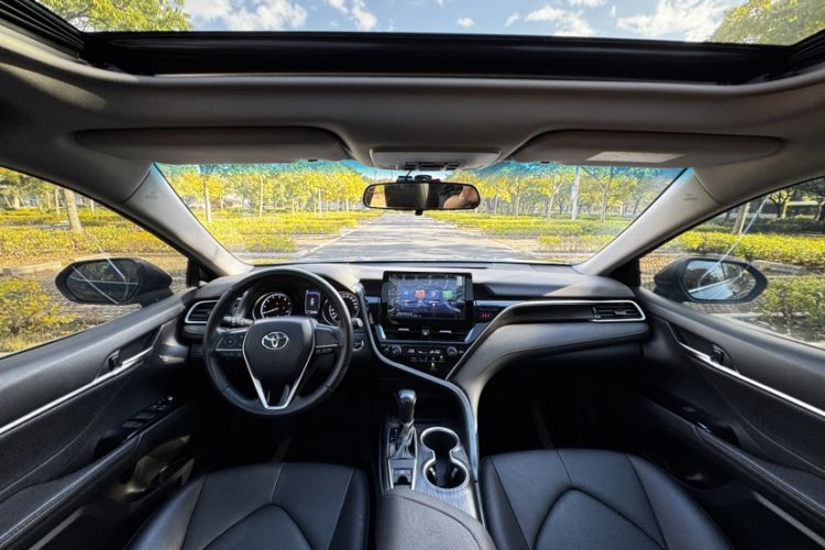 Used Toyota Camry 2022 2.0GVP Premier Edition
