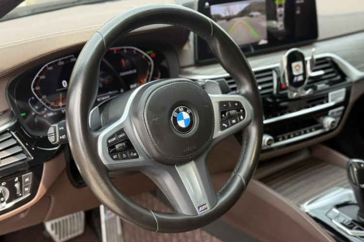 Used BMW 5 Series 2022 Restyled 530Li Leading Edition M Sport Package
