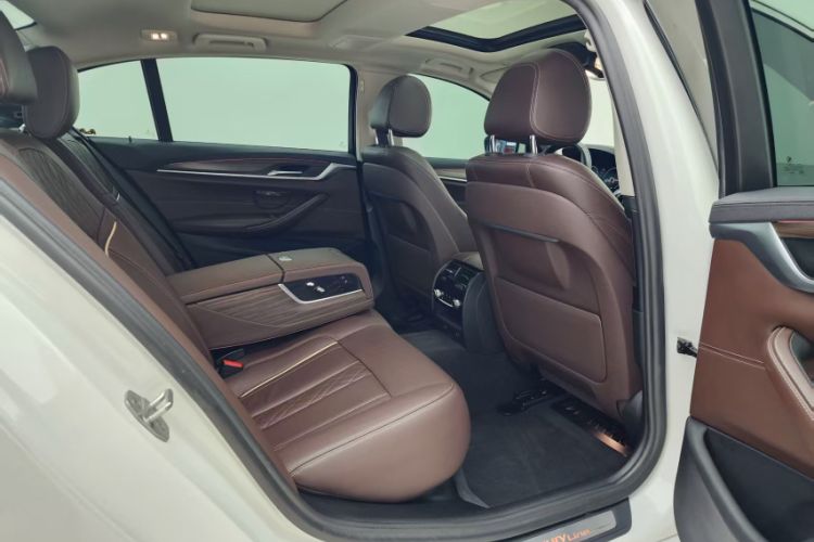 Used BMW 5 Series 2019 Updated 530Li xDrive Luxury Package
