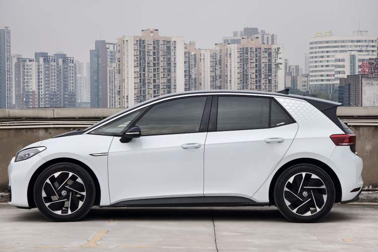 Used Volkswagen ID.3 2022 Active Pure Intelligent Enjoyment Edition
