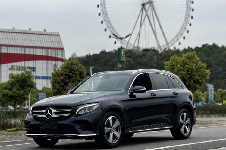 Used Mercedes-Benz GLC 2017 GLC 260 4MATIC Luxury Model