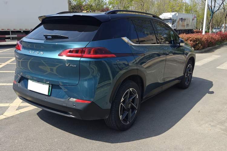 Used AION V 2023 Plus 70 Smart Enjoyment Seven-Seater Edition Ternary Lithium Exterior 2