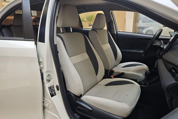 Used Toyota Vios 2021 1.5L CVT Innovation Edition Right Front Seat