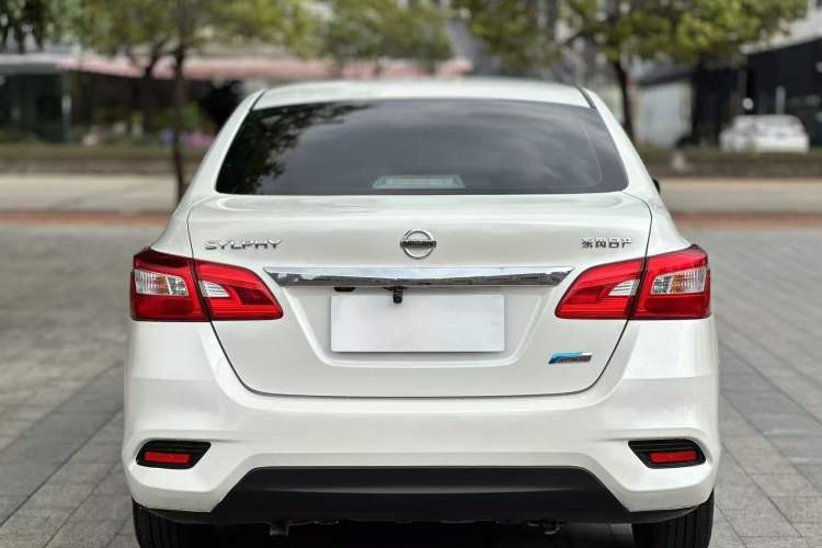 Used Nissan Sylphy 2018 1.6XV CVT Deluxe Edition Exterior 4