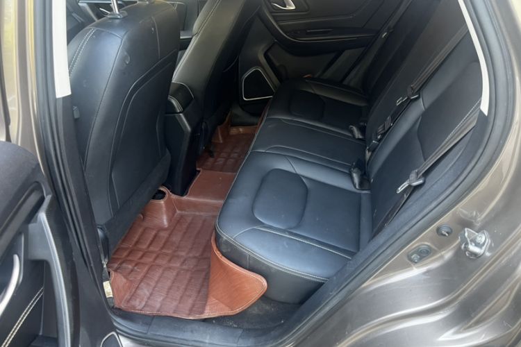 Used Bestune X40 2018 Internet Celebrity Edition 1.6L Automatic Luxury Version
