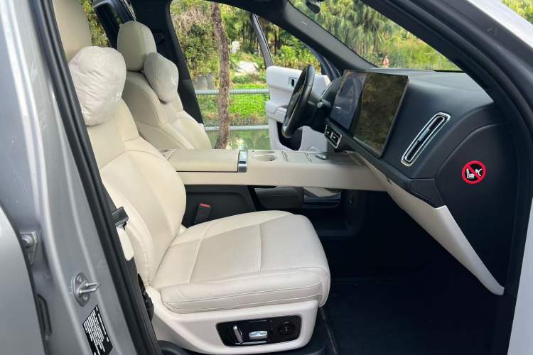 Used Li Auto L9 2022 Max model
