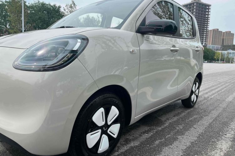 Used Wuling Hongguang MINIEV 2025 Four-Door Version Advanced Edition