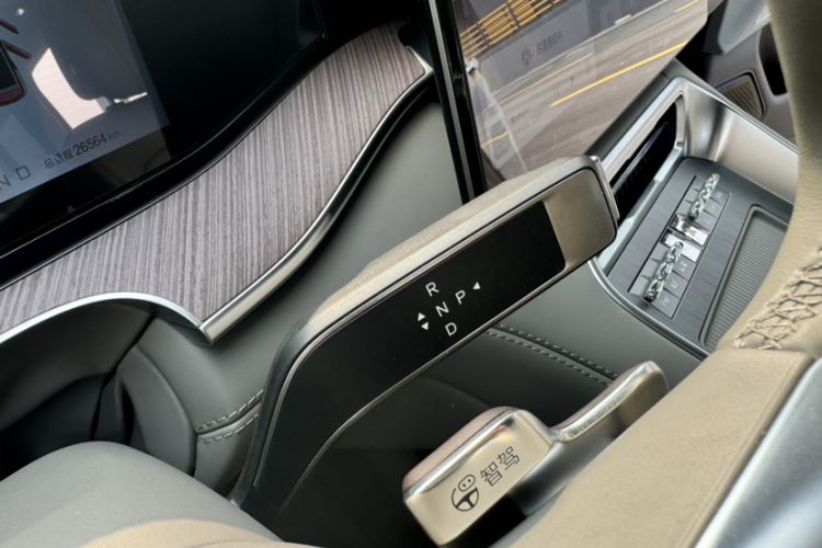 Used Denza N9 2025 Flagship Model