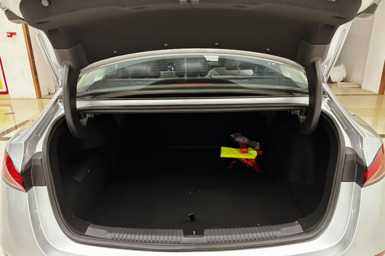 Used Roewe D7 2025 DMH 125km World Champion Edition
