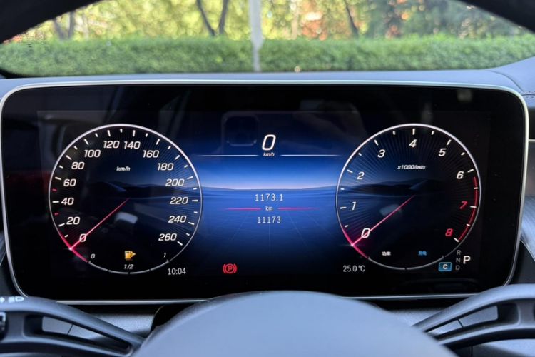 Used Mercedes-Benz GLC 2025 GLC 260 L 4MATIC Luxury Model
