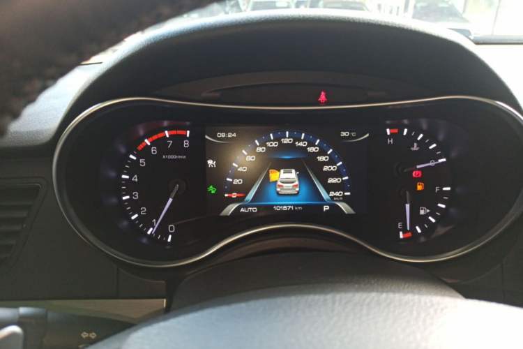 Used Haval H8 2017 2.0T Gasoline 4x4 Smart Enjoyment Version
