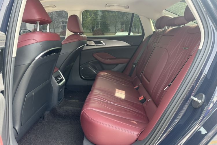 Used Hongqi H5 2024 2.0T Automatic Smart Connect Flagship Edition
