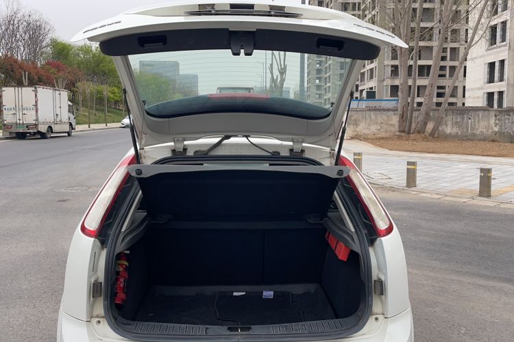 Used Ford Focus 2013 Hatchback Classic 1.8L Manual Base Model