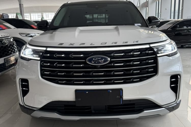 Used Ford Explorer 2023 EcoBoost 285 Four-Wheel Drive Titanium Edition 6 Seats
