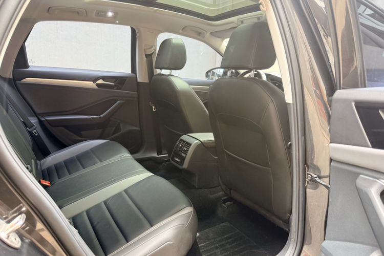 Used Volkswagen Sagitar 2021 280TSI DSG Excellence Edition Interior 3