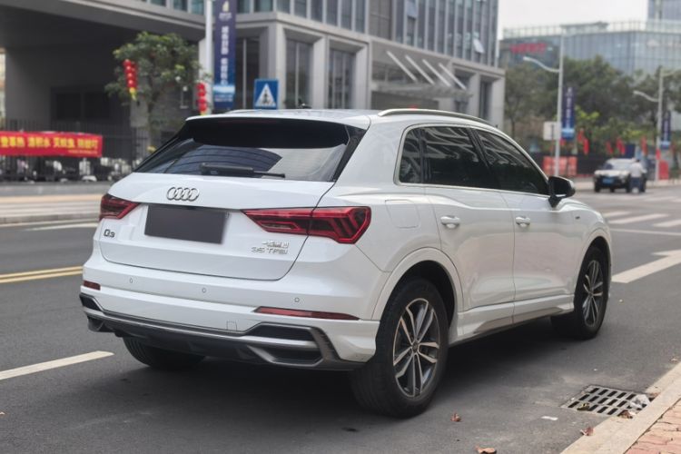 Used Audi Q3 2022 35 TFSI Progressive Dynamic Edition
