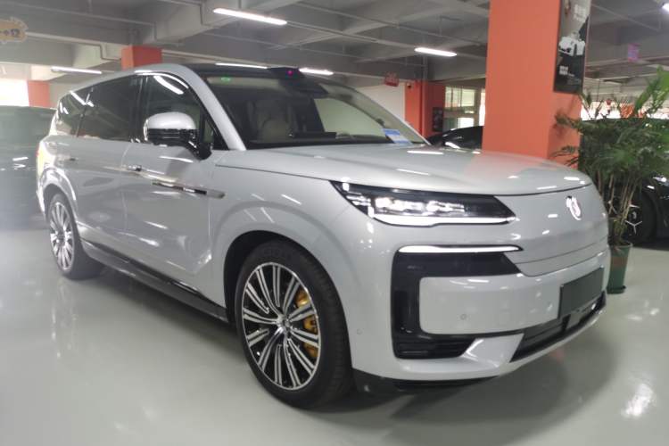 Used Denza N9 2025 Prestige Version
