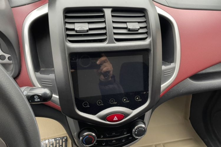 Used CHANGAN Benni 2015 1.4L IMT Luxury Model China IV
