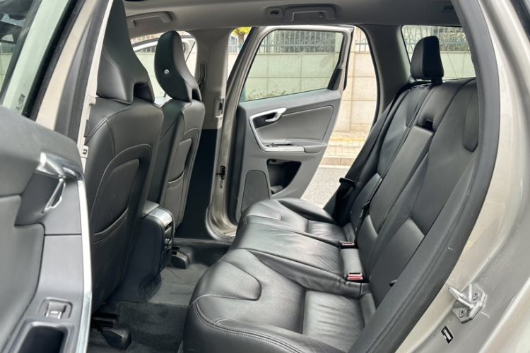 Used Volvo XC60 2016 T5 Smart Upgrade Model