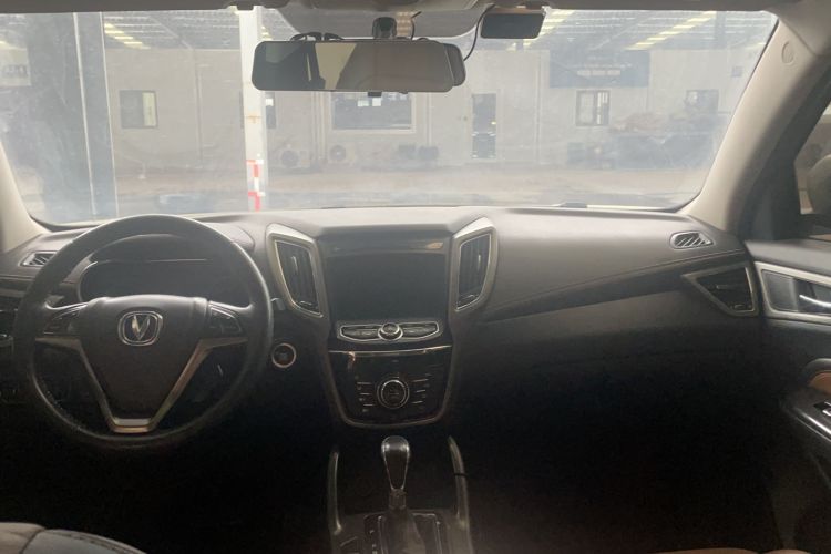 Used Changan CS75 2017 Shangkui Edition 1.5T Automatic Fengxiang Model
