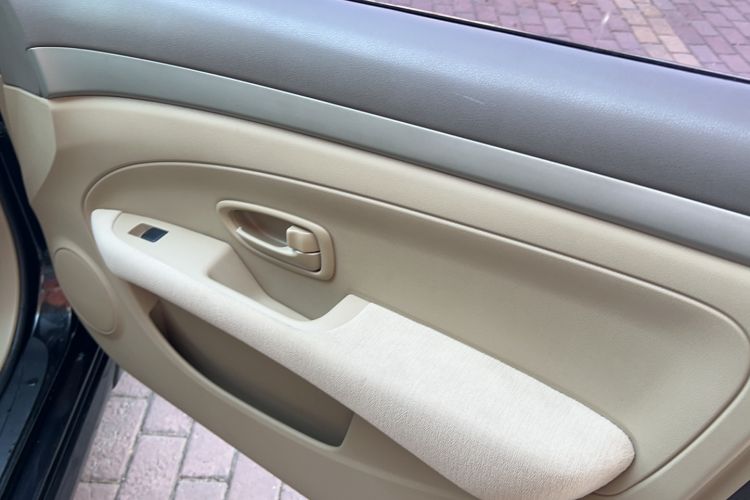 Used Nissan Sylphy 2016 Classic 1.6XE Manual Leading Edition Interior 6