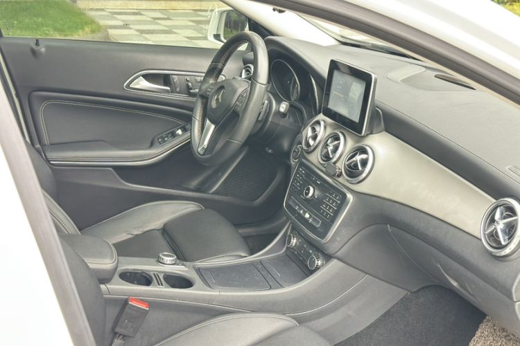 Used Mercedes-Benz GLA 2016 GLA 200 Fashion Model Exterior 8