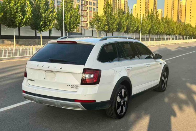 Used Skoda Octavia 2019 TSI280 DSG Luxury Edition Station Wagon China VI Standard