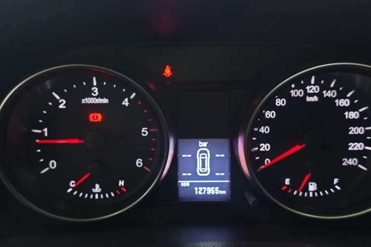 Used Haval H6 2014 Upgraded Model 2.0T Diesel Manual 4x4 Prestige Version