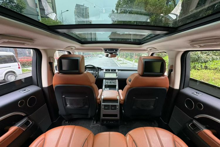 Used Land Rover Range Sport 2017 3.0 SC V6 HSE DYNAMIC Interior 3