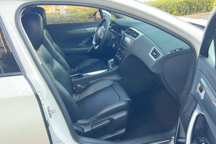 Used DS 6 2016 1.6T Elegant Edition THP160